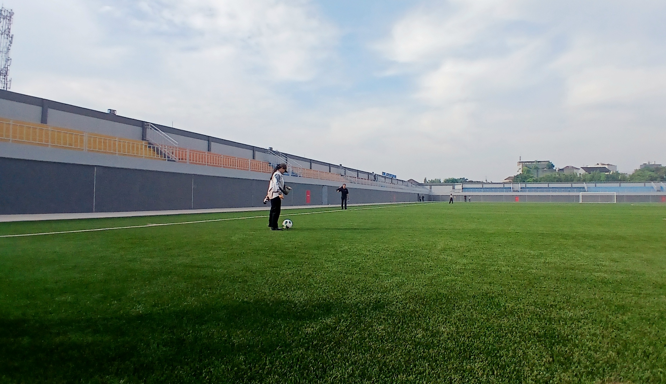 Pramono Klaim Rumput Stadion Tugu Berstandar FIFA, Pakai Sintetis!