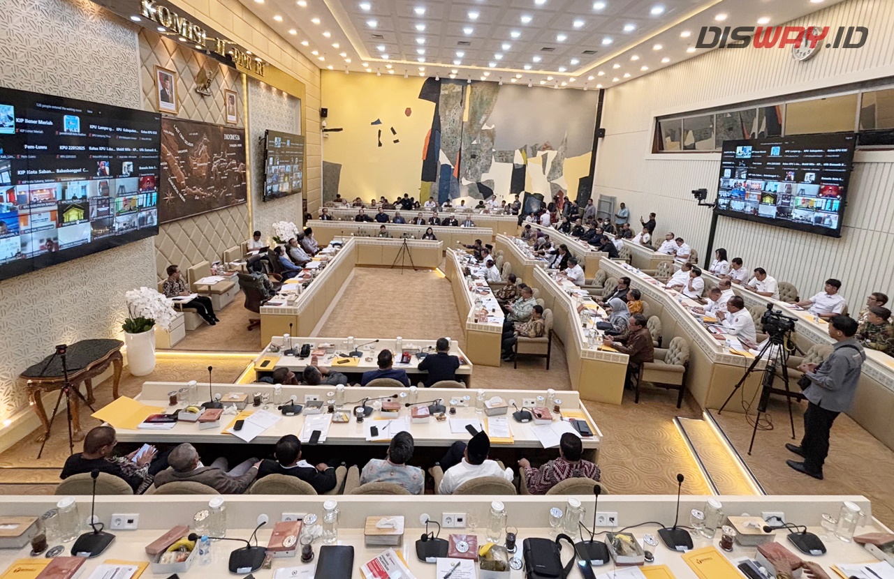 Pemerintah dan DPR RI Sepakat Pelantikan Kepala Daerah Terpilih Tak Bersengketa Dilakukan Pada 6 Februari 2025