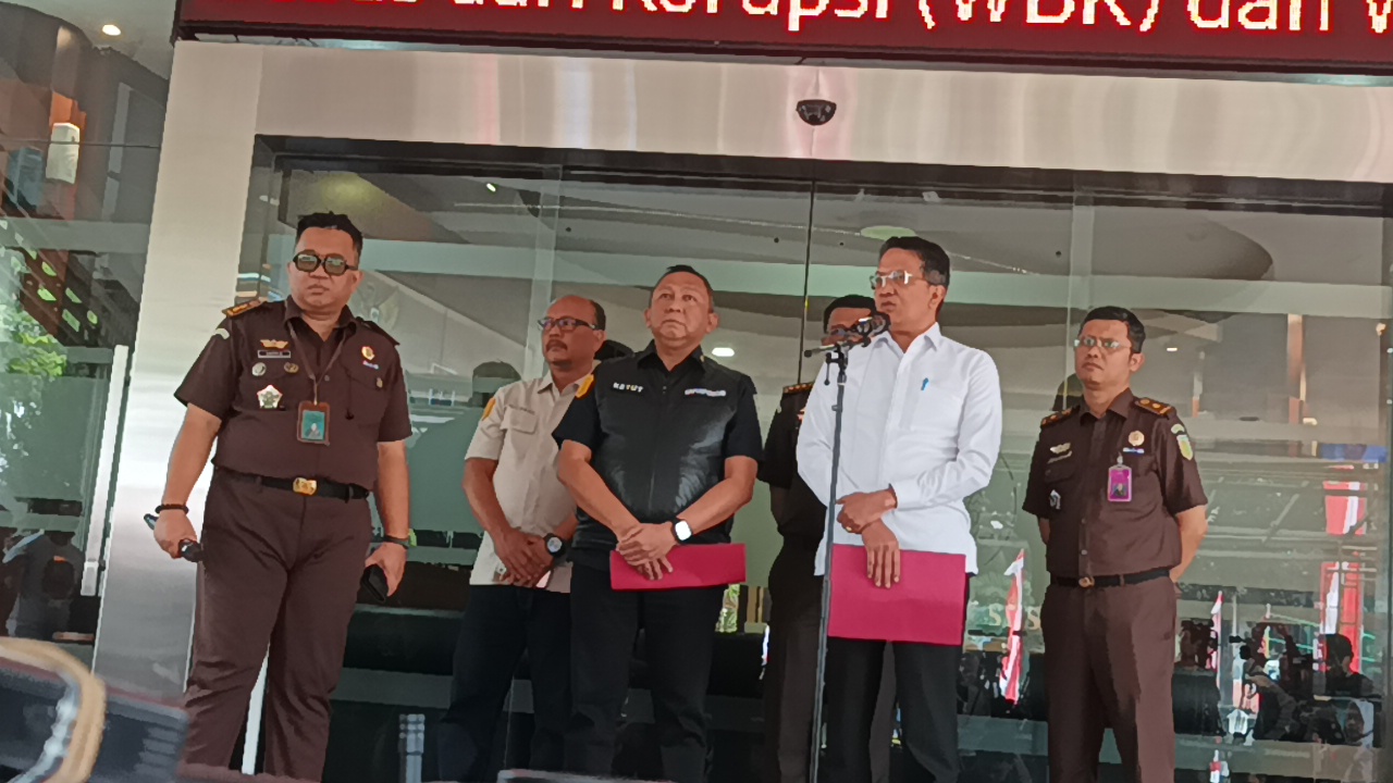 Korupsi BTS Kominfo, Kejagung Geledah Kantor Maqdir Ismail Terkait Pengembalian Uang Rp27 Miliar