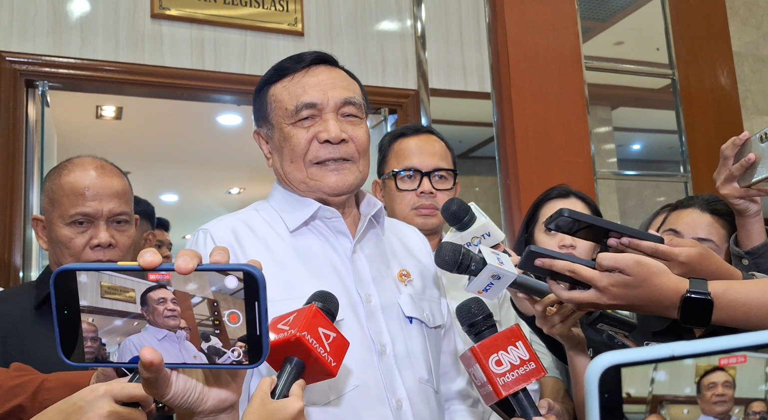Menko Polkam Sebut Polri dan Kejagung Kompak Kejar Koruptor, Bantah Isu Gesekan