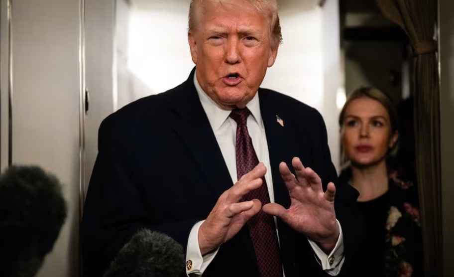 Trump Segera Berlakukan Tarif 25% Bagi Setiap Negara yang Berbisnis Dengan Iran