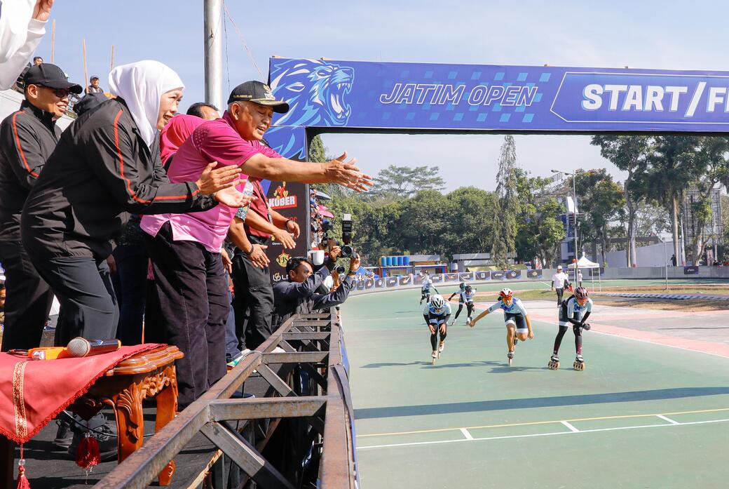 Gubernur Khofifah Lepas Kejurnas Sepatu Roda Jatim Open I