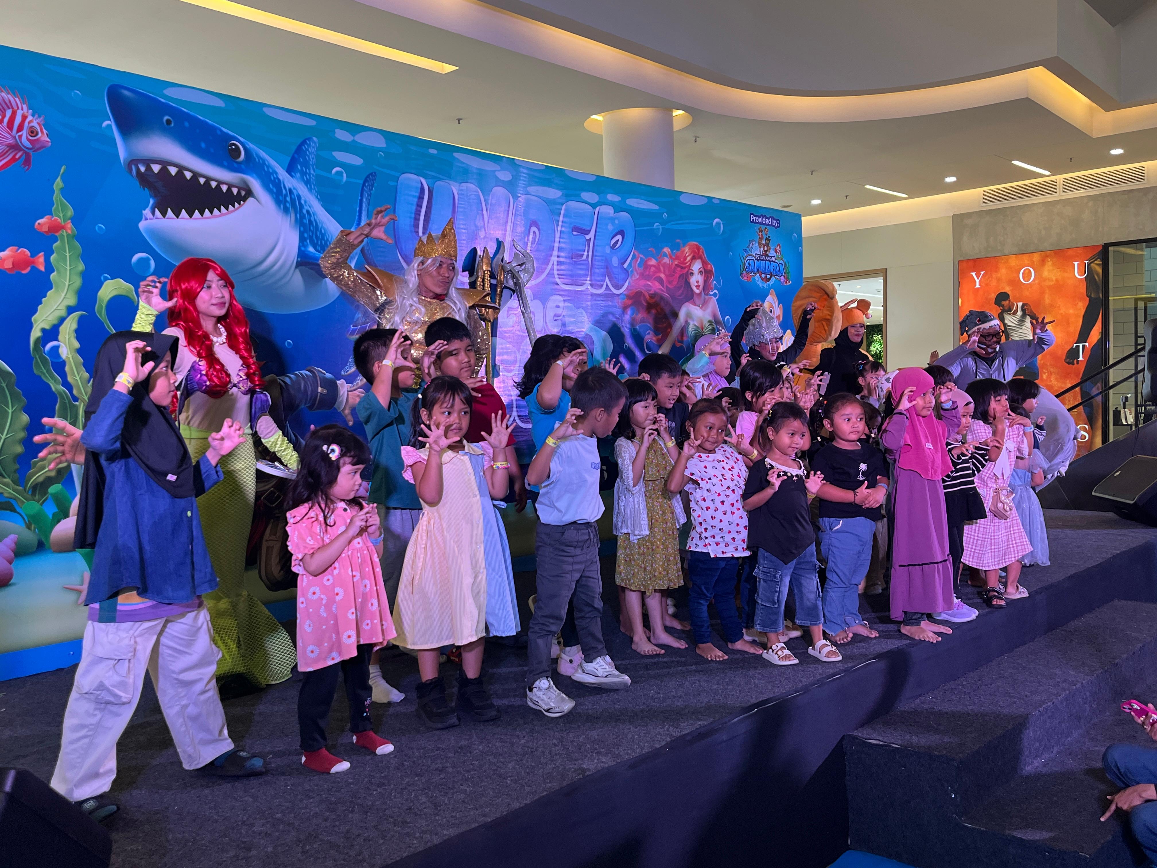 Ada Mermaid dan Big Bubble Show! Petualangan Bawah Laut Hadir di Mal Ciputra Tangerang