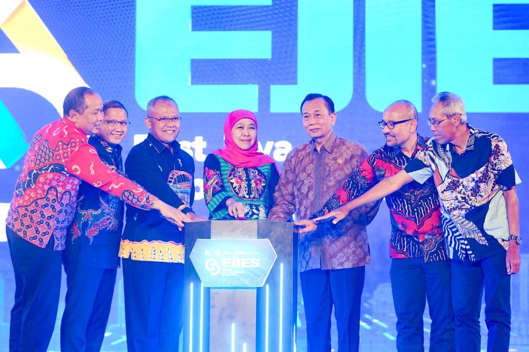 Gubernur Khofifah Apresiasi Inovasi Pendidikan di EJIES 2025