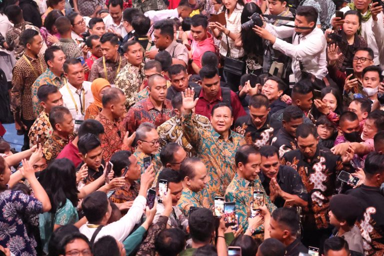 Dampingi Presiden Jokowi, Prabowo Hadiri Perayaan Natal Nasional Tahun 2023 di Surabaya
