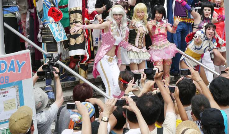 Fotografi Cosplay di Event Jepang Surabaya: Dari Hiburan Menjadi Rivalitas Bisnis