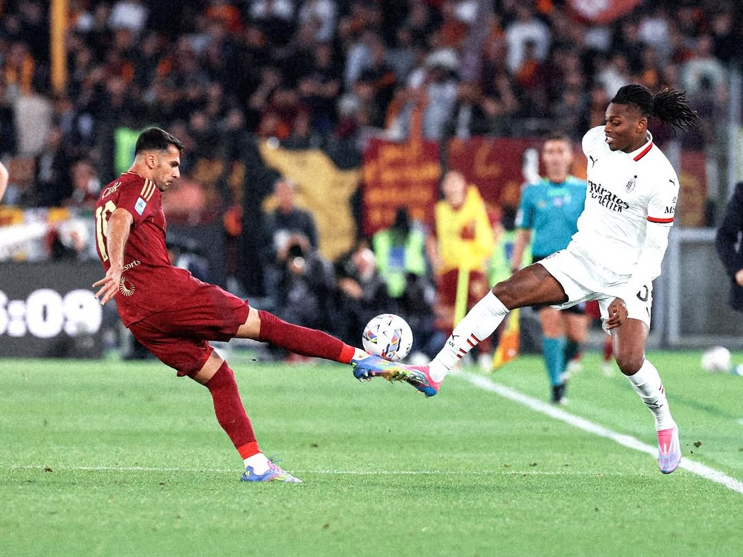Roma vs Milan 3-1: Giallorossi Tembus Zona Eropa, Rossoneri Absen Dulu...
