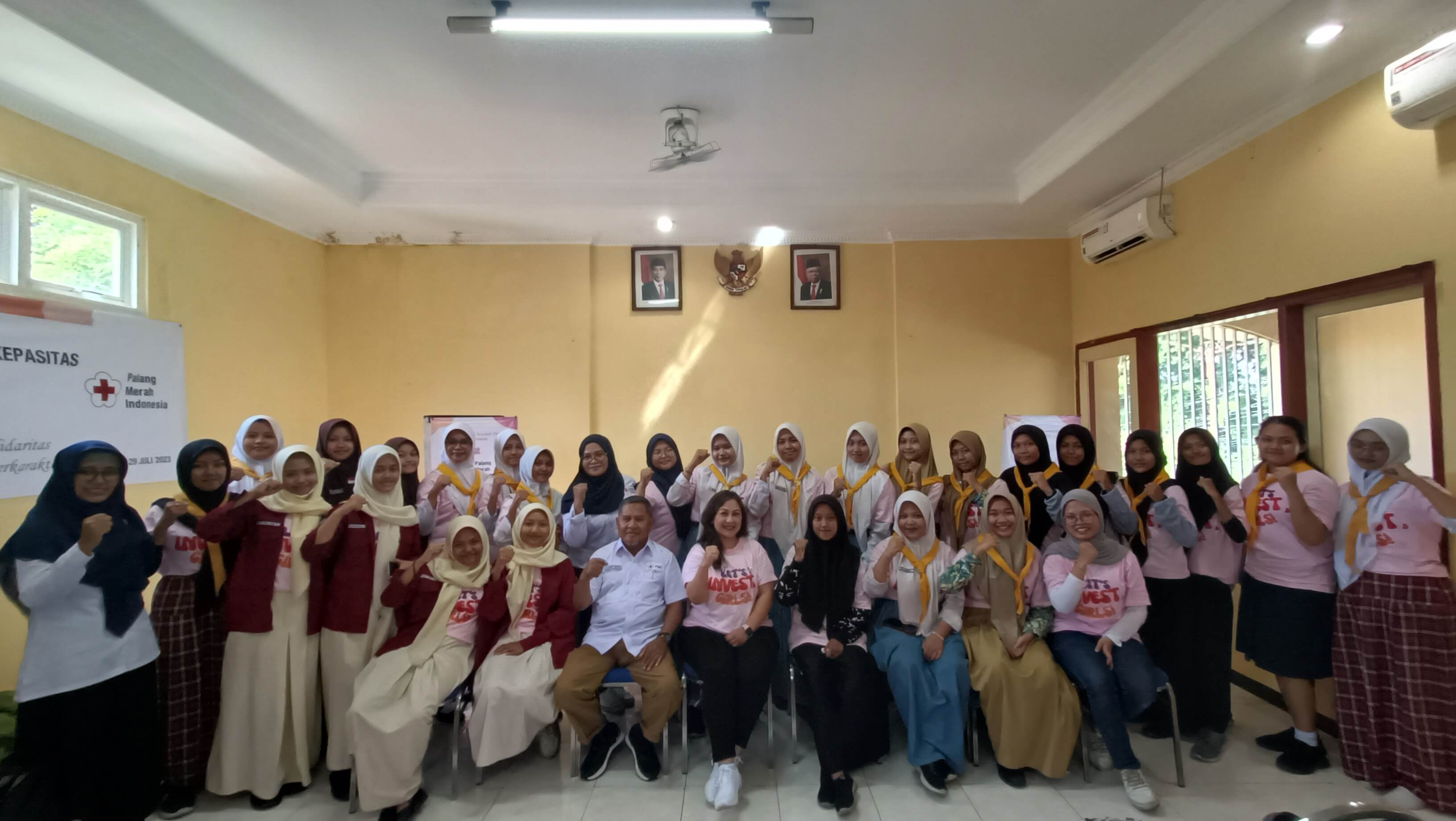 Ayo Investasi! Komunitas Let's Invest Girls! Indonesia Ajak Anak Muda Pahami Literasi Keuangan