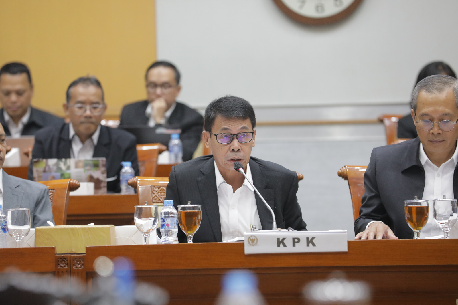 Rapat Bersama DPR, KPK Klaim Telah Tetapkan 100 Tersangka Korupsi Selama 2024 