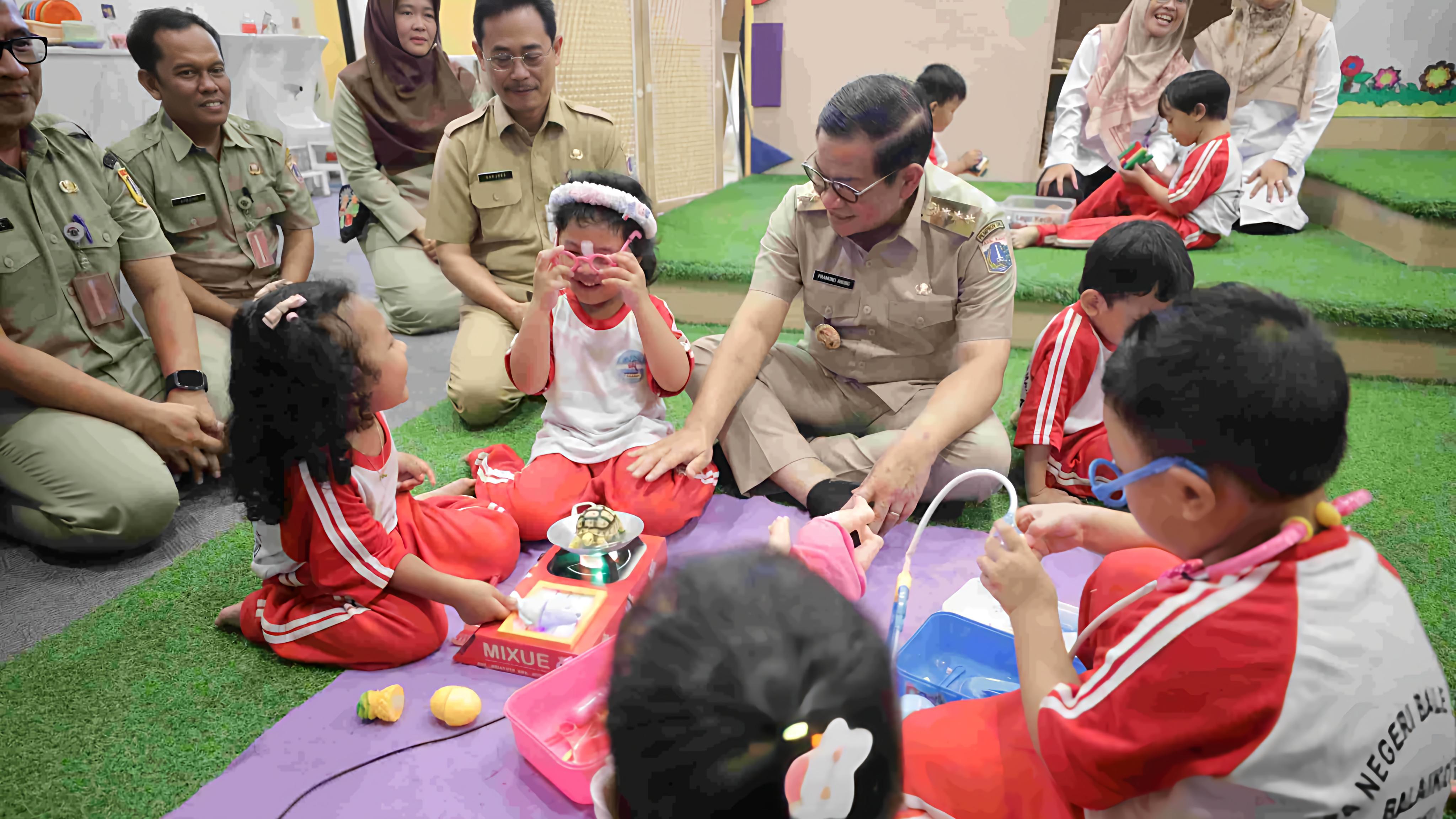Tinjau Daycare Balai Kota, Pramono Minta Penambahan Layanan dan Peserta Didik