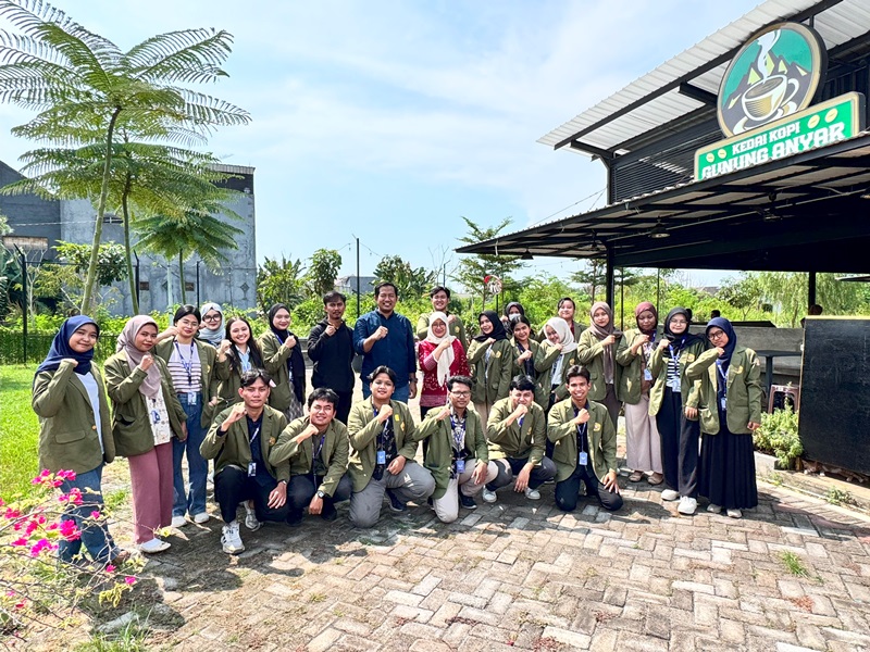 Kedai Kopi Gunung Anyar: Inovatif Pemkot Surabaya Melalui Rumah Padat Karya