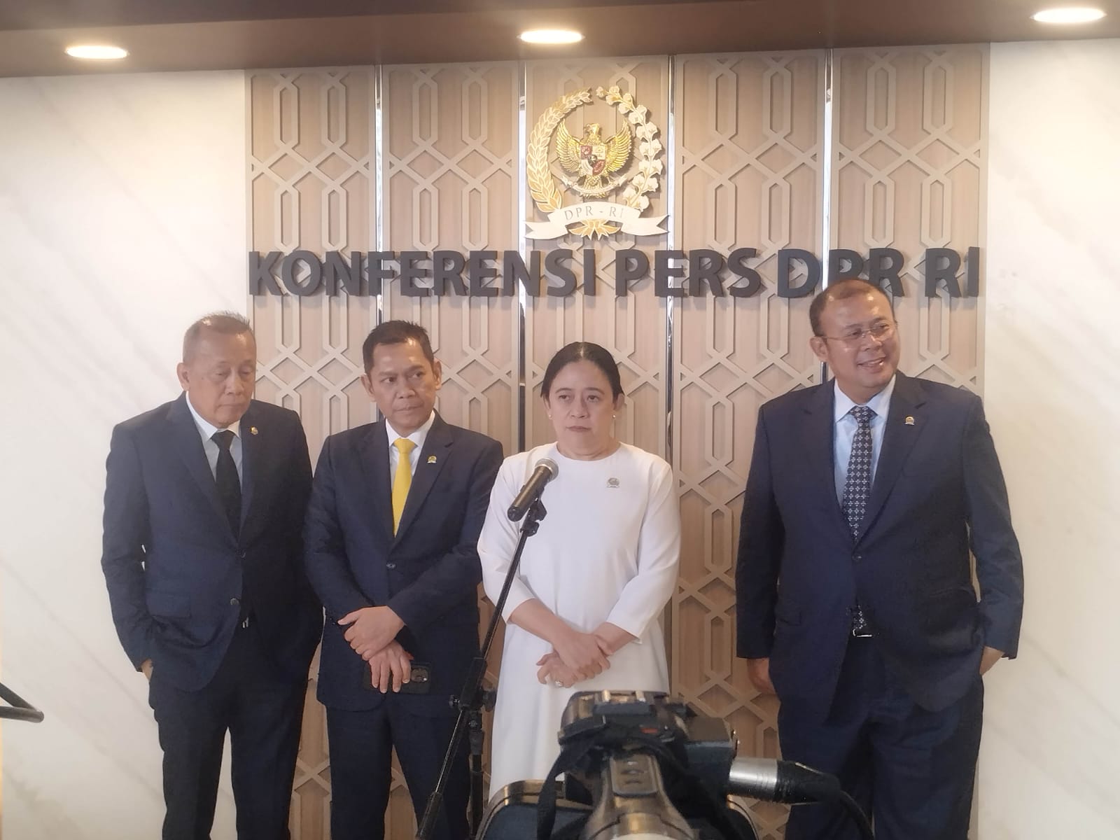 DPR Tuntut Penjelasan Pemerintah Terkait Keamanan Data Pribadi ke AS