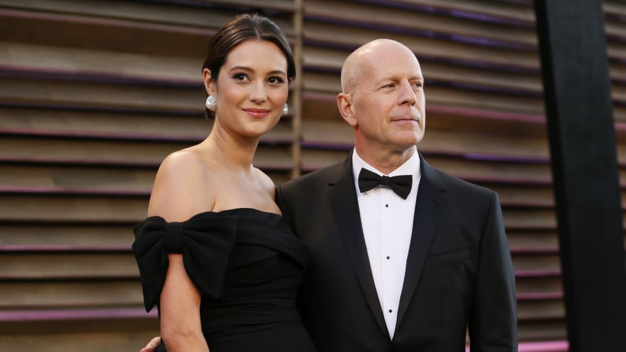 Istri Bruce Willis Memohon ke Paparazi: Jangan Ganggu Suamiku!