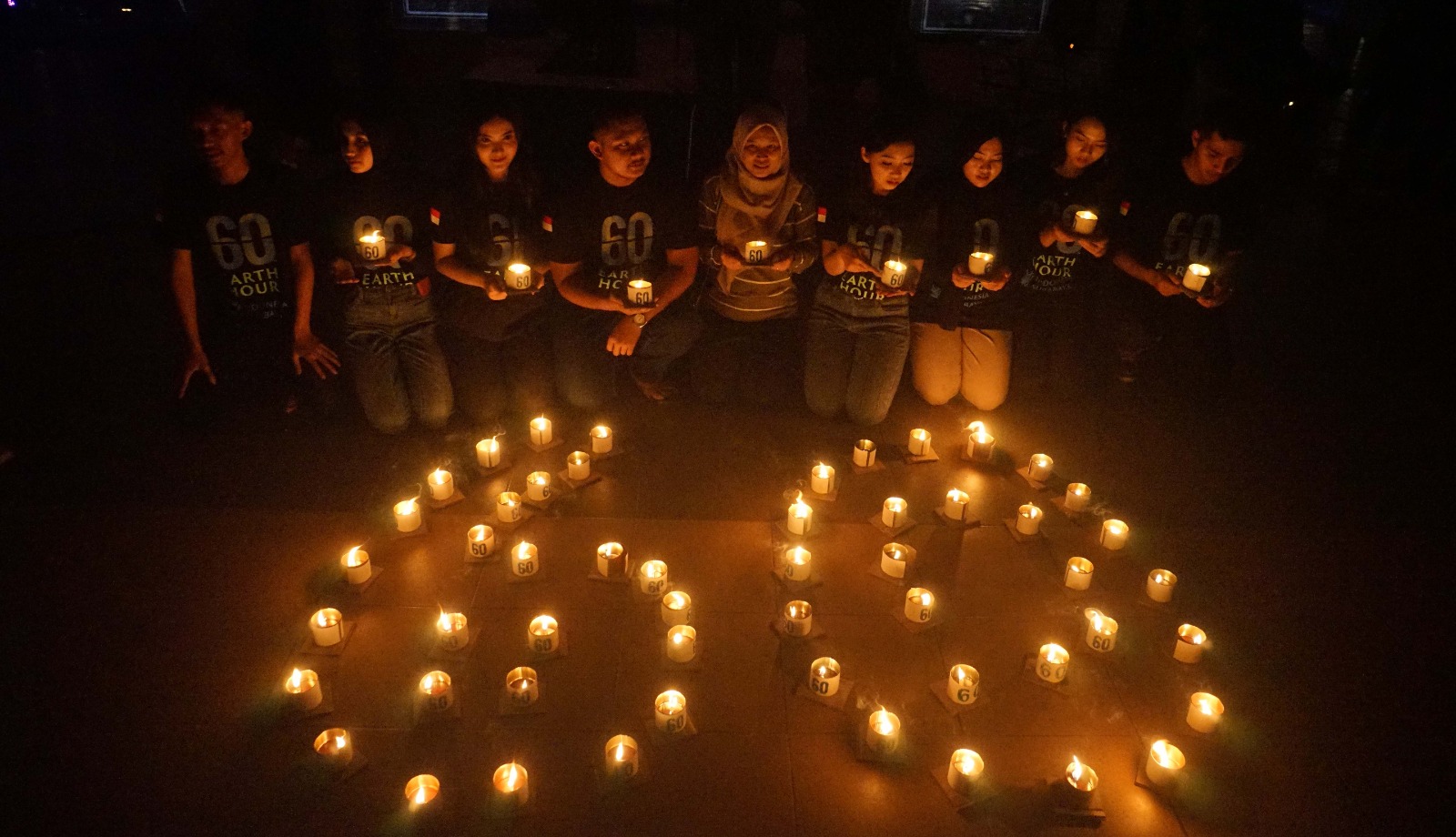 Switch Off, Komunitas Earth Hour Surabaya Matikan Listrik 1 Jam