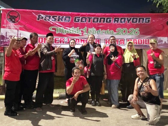 Posko Gotong Royong Mudik DPC PDIP Kota Madiun Hadir di Terminal Purboyo