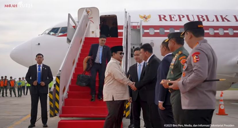 Prabowo Tiba di Tanah Air Usai Lawatan ke Timur Tengah, Lanjut Bertemu Wakil Perdana Menteri Rusia di Istana Negara