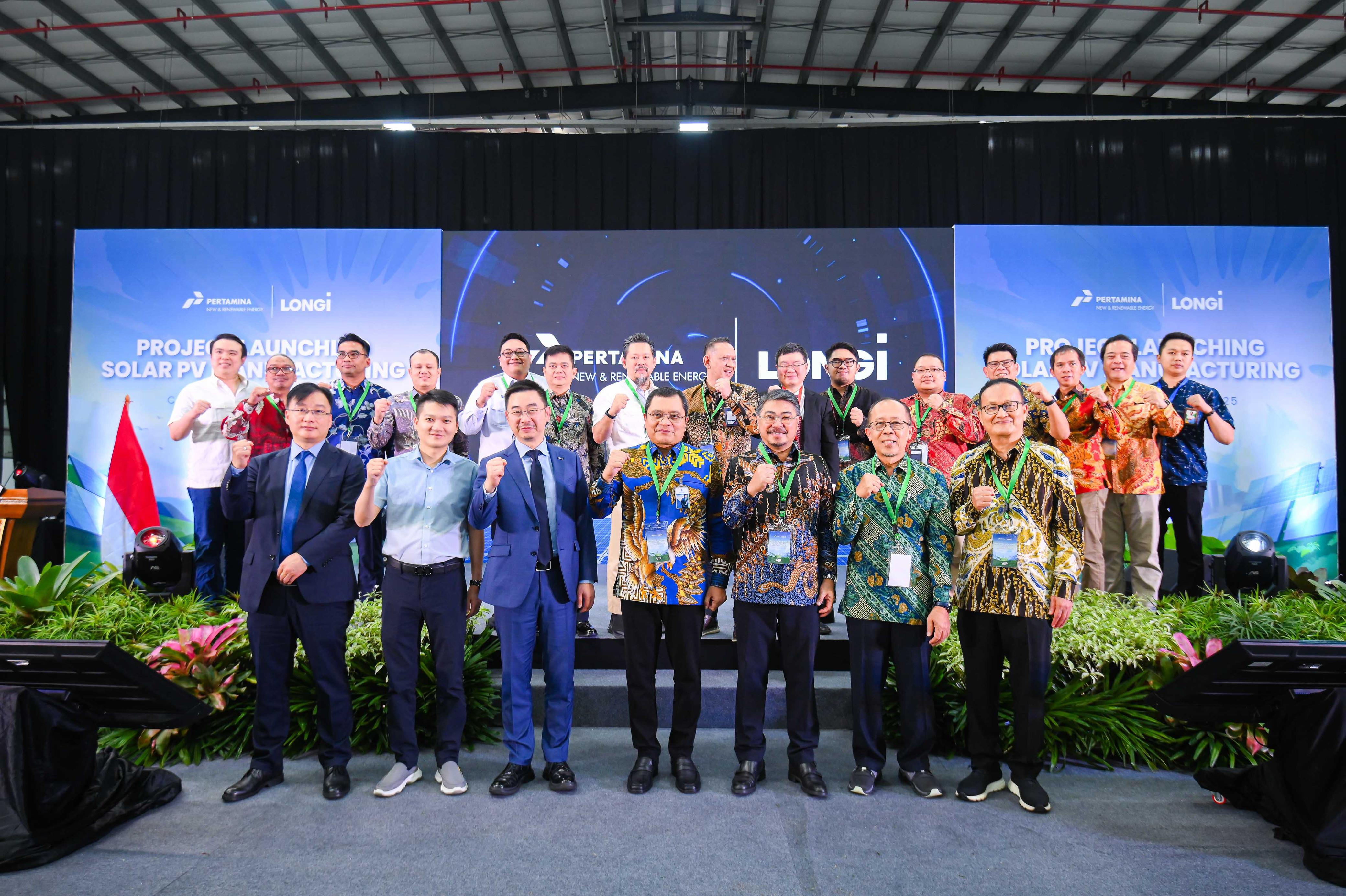 Pertamina NRE dan LONGi Luncurkan Proyek Manufaktur Modul Panel Surya