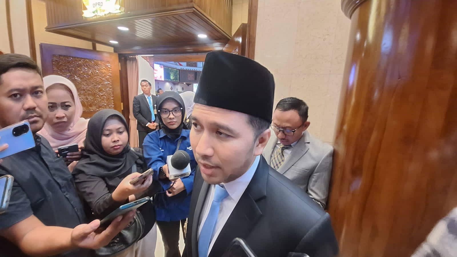 Emil Dardak Buka Data Terbaru Keracunan MBG: 27 Pasien Masih Dirawat di Sidoarjo, Nganjuk Tembus 100 Kasus