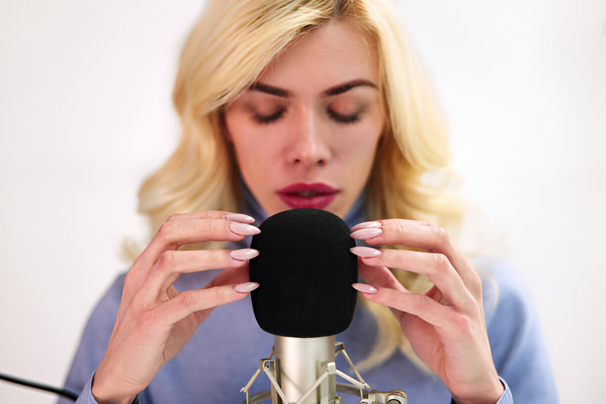 Bukan Sekadar Bisikan: ASMR Jadi Solusi Alami untuk Insomnia