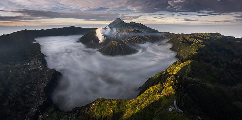 Abadikan Gunung Bromo, Fikri Raih penghargaan Fotografer Terbaik Asia Tenggara di The Pano Awards