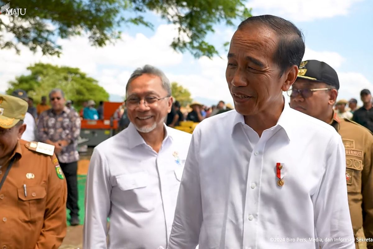 Ditanya Apakah Akan Berkampanye Untuk PSI, Presiden Jokowi Enggan Berkomentar 