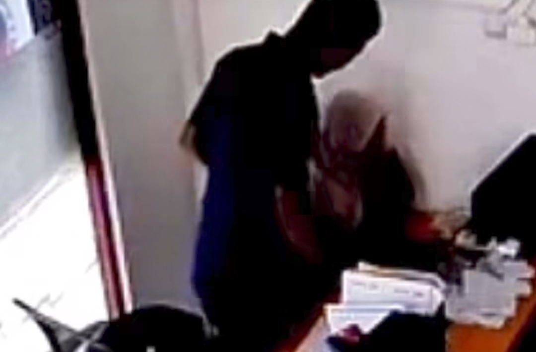 DUH! Kepala SPPG Bekasi Diduga Lecehkan Karyawannya di Tempat Kerja, Terekam CCTV
