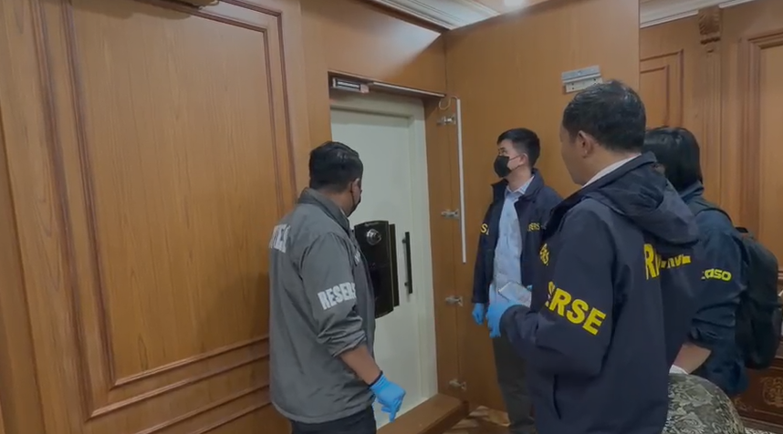 Tak Ada di LHKPN, Rumah Sentul Aset Pribadi Jampidsus Dibeli Pakai Nama Orang Lain?