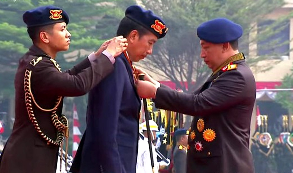 Call Sign TB-1 Bikin Heboh Netizen, Pergantian Kapolri Semakin Kencang