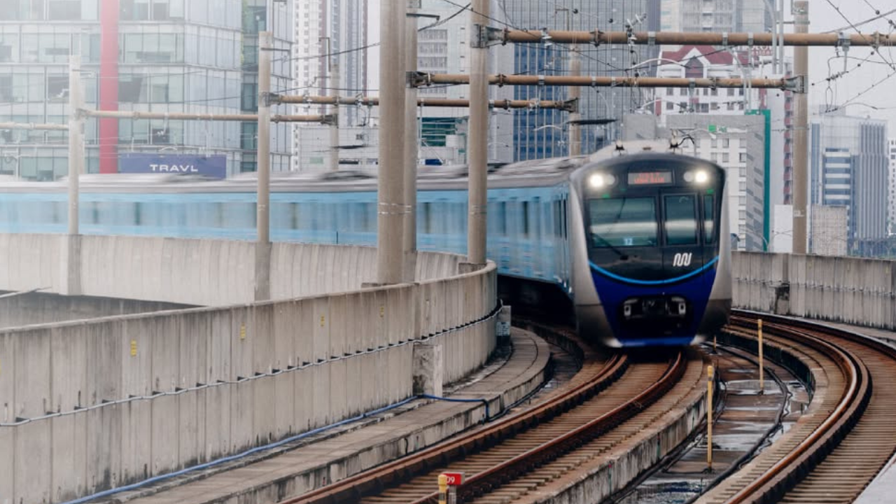 Hari Angkutan Nasional 2026: Gratis Naik Transjakarta, MRT, dan LRT Jakarta Berlaku 24 April