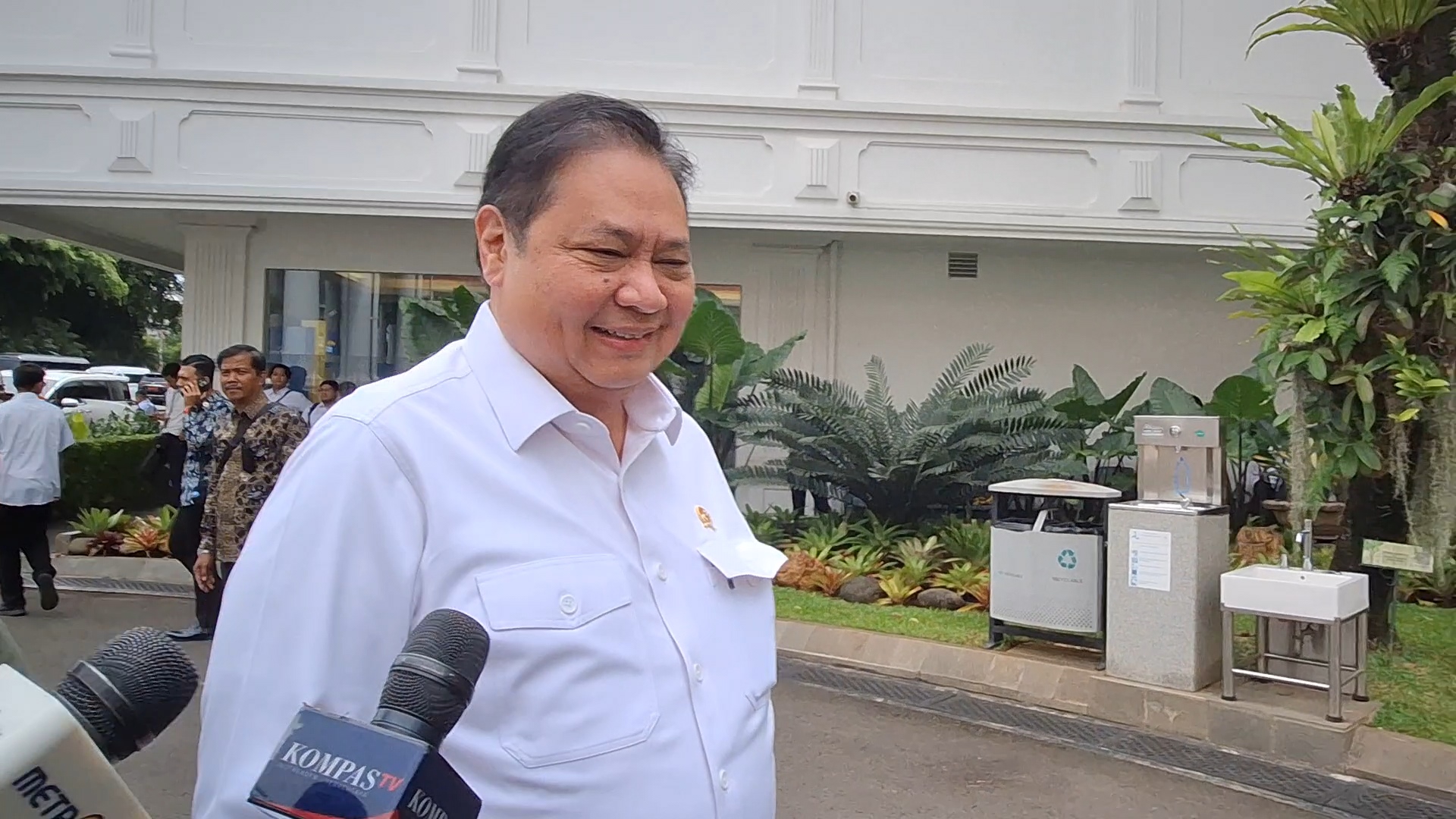 Airlangga Isyaratkan Indonesia Segera Manfaatkan Jeda Tarif AS-China untuk Negosiasi