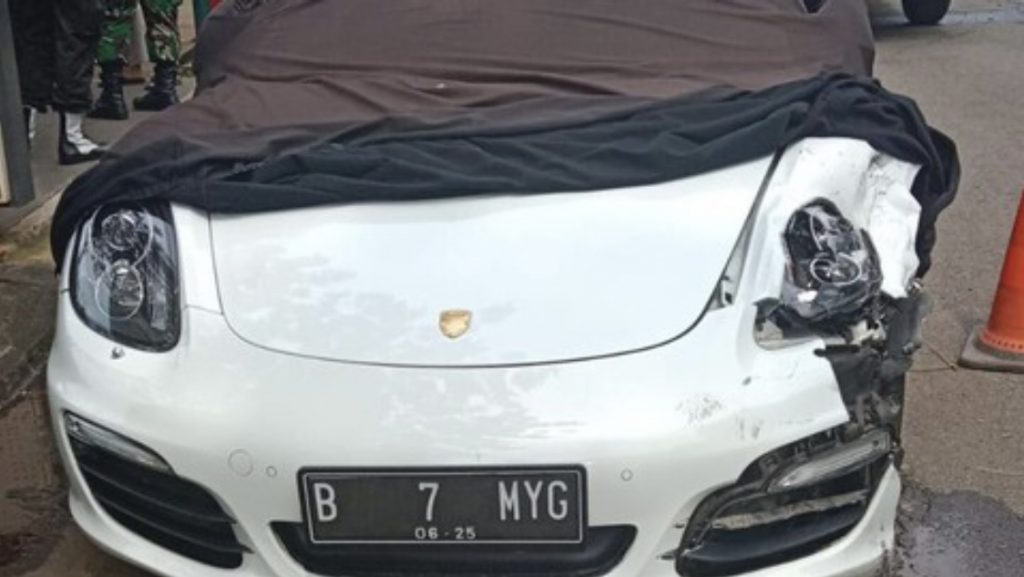 Usai Tabrak Ojol di Tangerang, Pengemudi Mobil Sport Porsche Diperiksa Polisi, Jadi Tersangka?