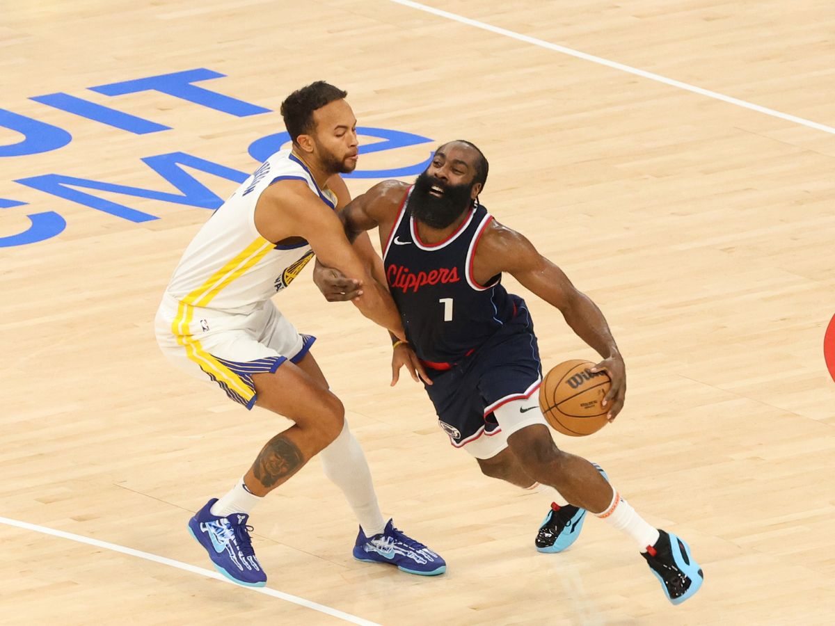 Clippers Tahan Comeback Warriors, Menang 102-99 di Stadion Baru Intuit Dome