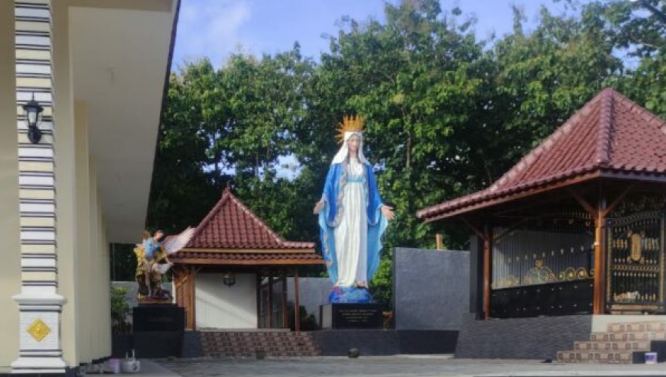 Viral Patung Bunda Maria Ditutup Kain Terpal, Kemenag Jelaskan Alasannya 
