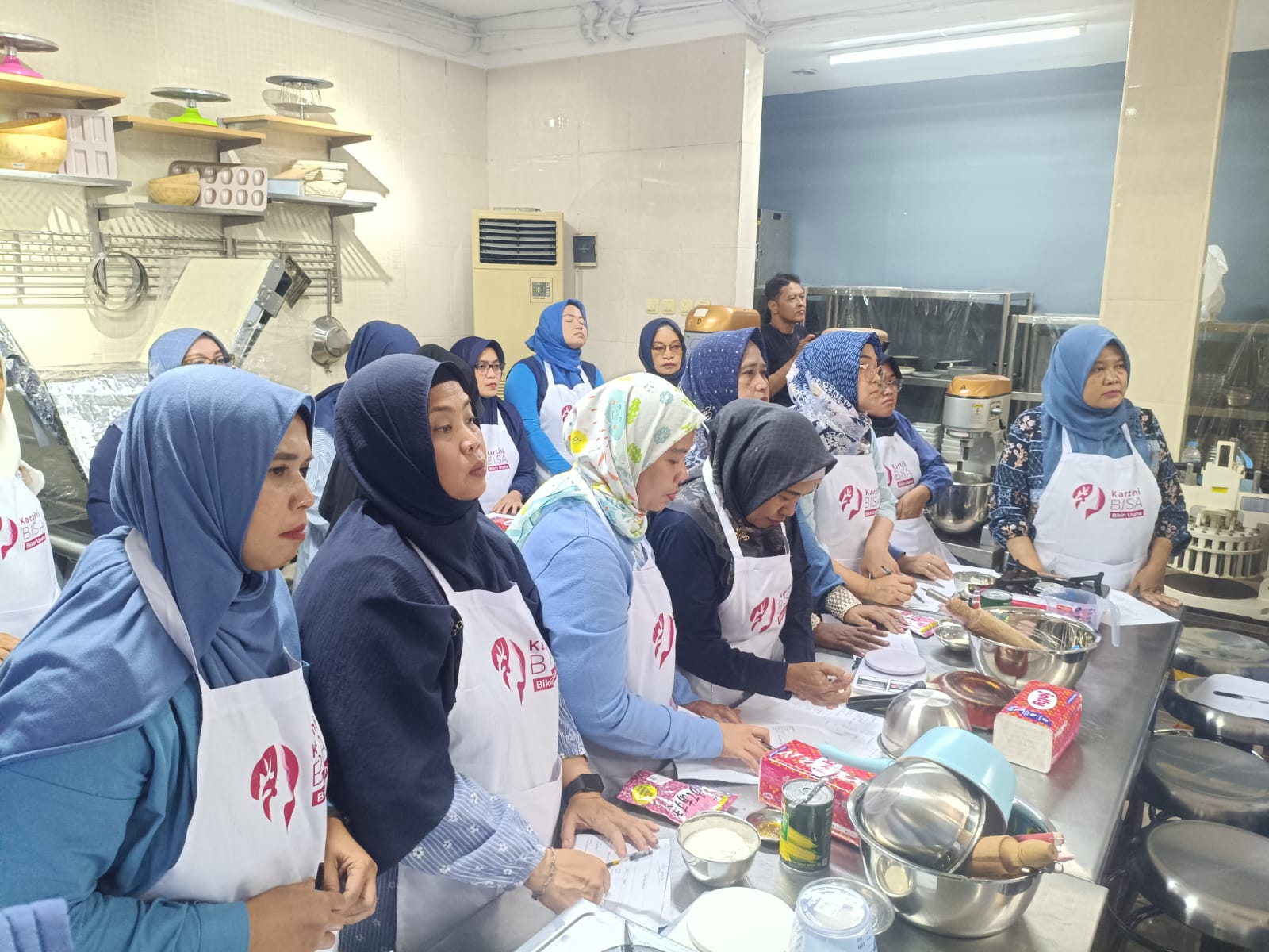 Bluebird Perkuat Pemberdayaan Perempuan Lewat Kartini BISA