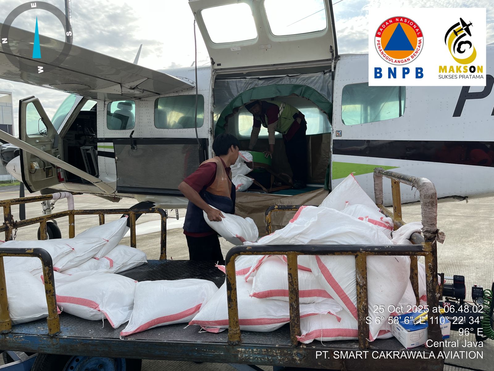 BNPB Gelar Operasi Modifikasi Cuaca Atasi Banjir Semarang dan Grobogan