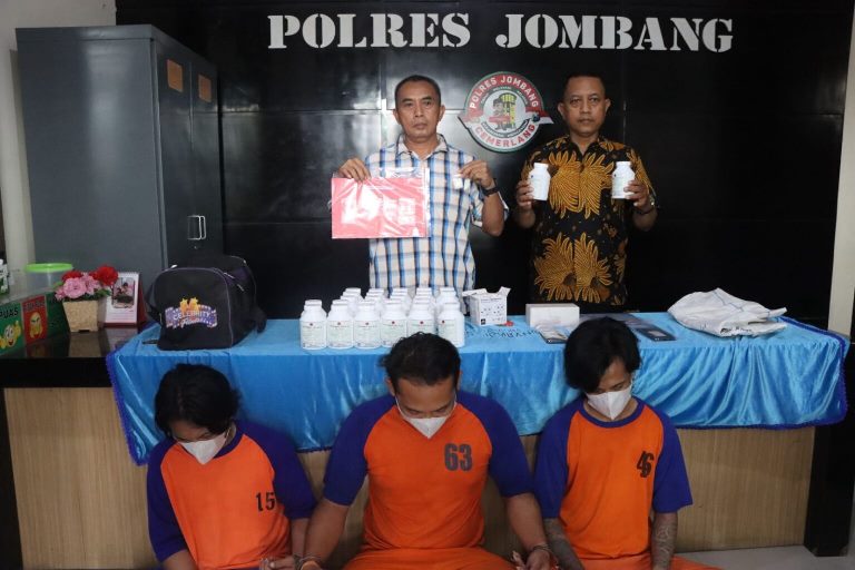 Tiga Bersaudara di Jombang Kompak Pesta Narkoba