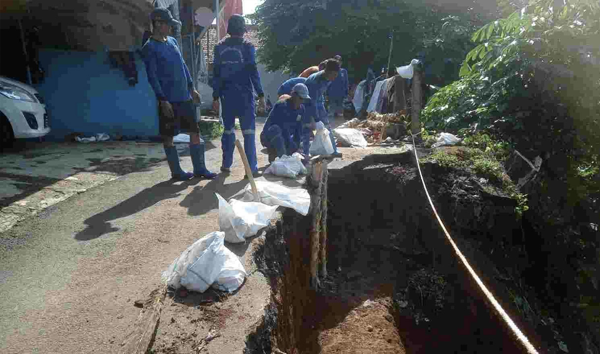 Lokasi 8 Tanggul Jebol di Jaksel Jebol, SDA Jakarta Selatan: 5 Roboh, 3 Longsor