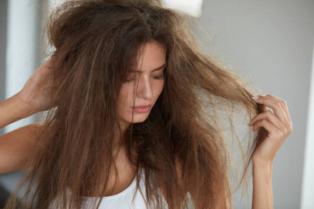 Hindari 6 Kebiasaan Buruk yang Dapat Merusak Rambut Anda