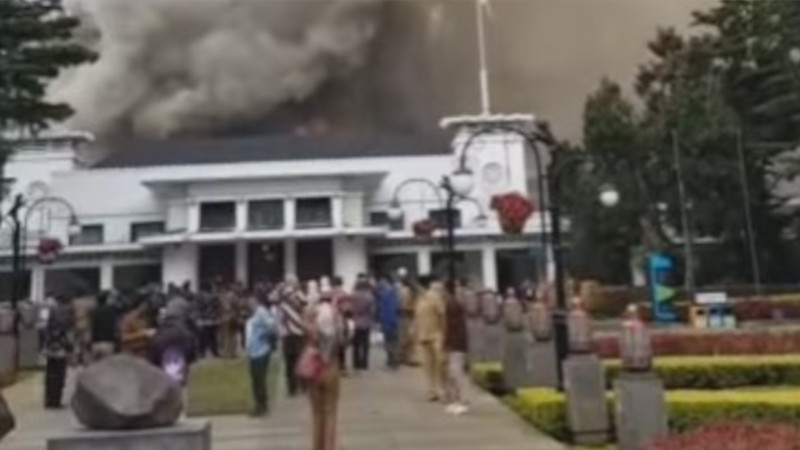 Terungkap Penyebab Kebakaran di Gedung Balai Kota Bandung, Hujan Justru Membuat Api Semakin Besar
