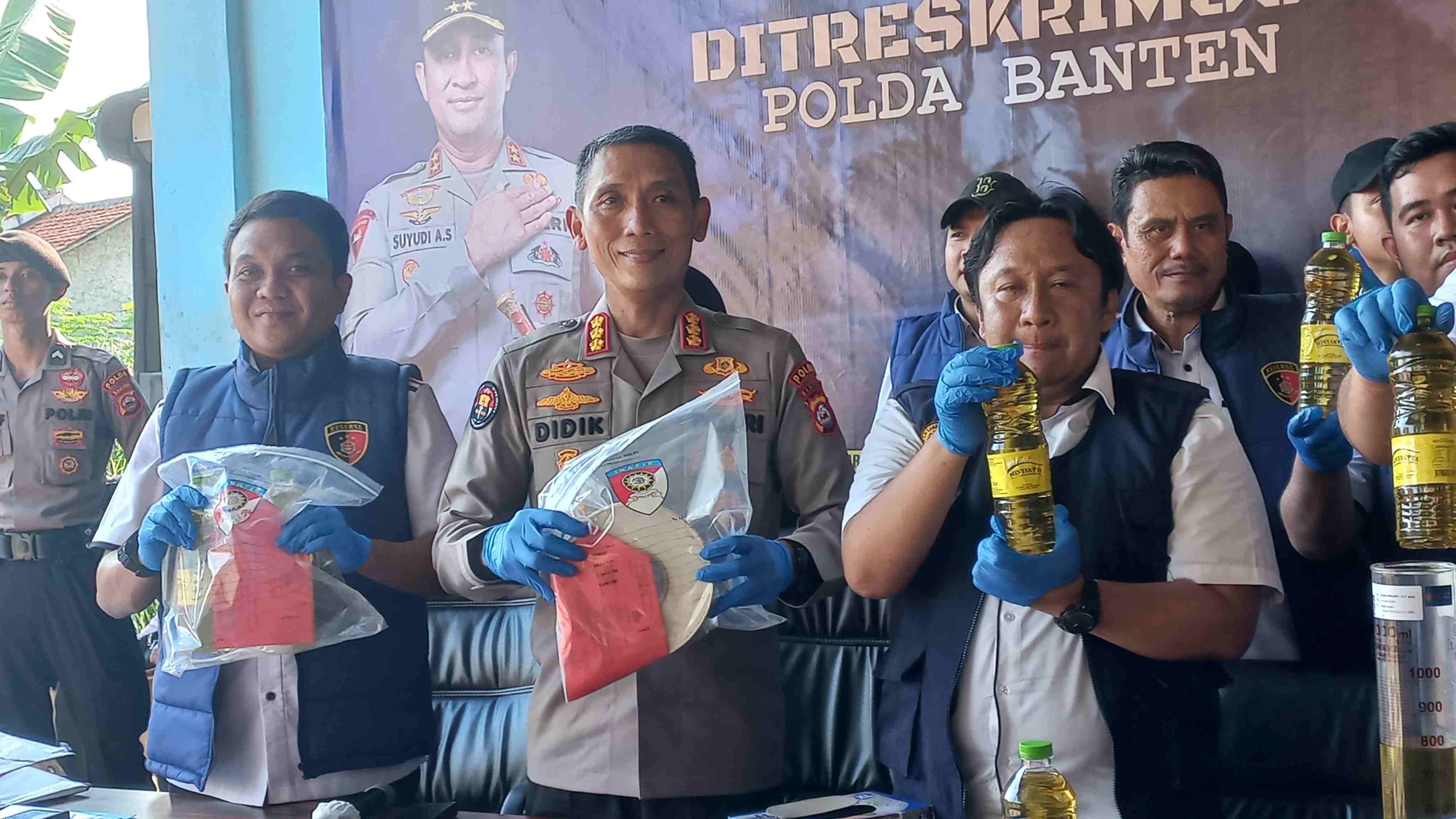 Terbukti Kurangi Isi Takaran, Polda Banten Sebut Pabrik Rumahan MinyaKita di Rajeg Tangerang Ilegal