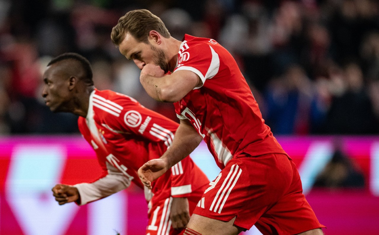 Bayern Munchen vs Mainz 2-2, Penalti Kane Selamatkan Poin Die Roten!