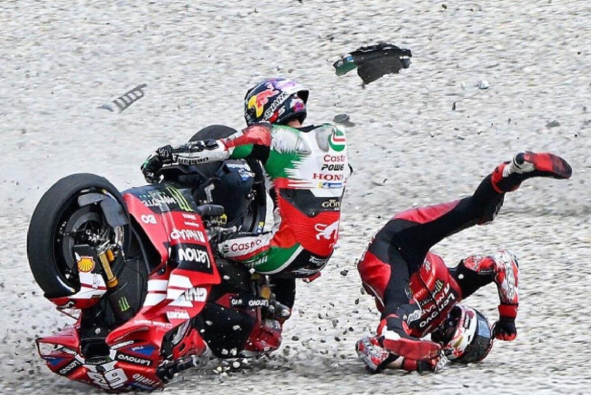Horor GP Catalunya: Johann Zarco Ditangani Dokter Magis Kylian Mbappe dan Ibrahimovic