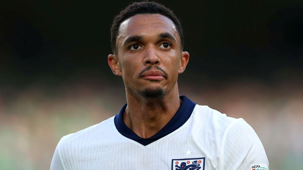 Alexander-Arnold 'Menghilang' dari Skuad Inggris, Gary Lineker: Keputusan Tuchel Tidak Masuk Akal!