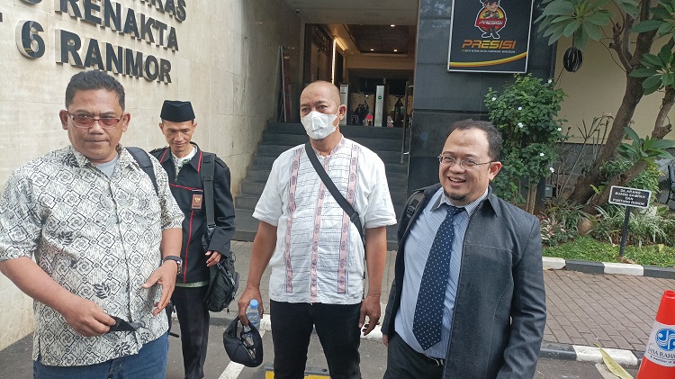 Kuasa Hukum Tersangka Pencabulan Santri di Ponpes Depok Datangi Polda Metro Jaya, Bilang Begini