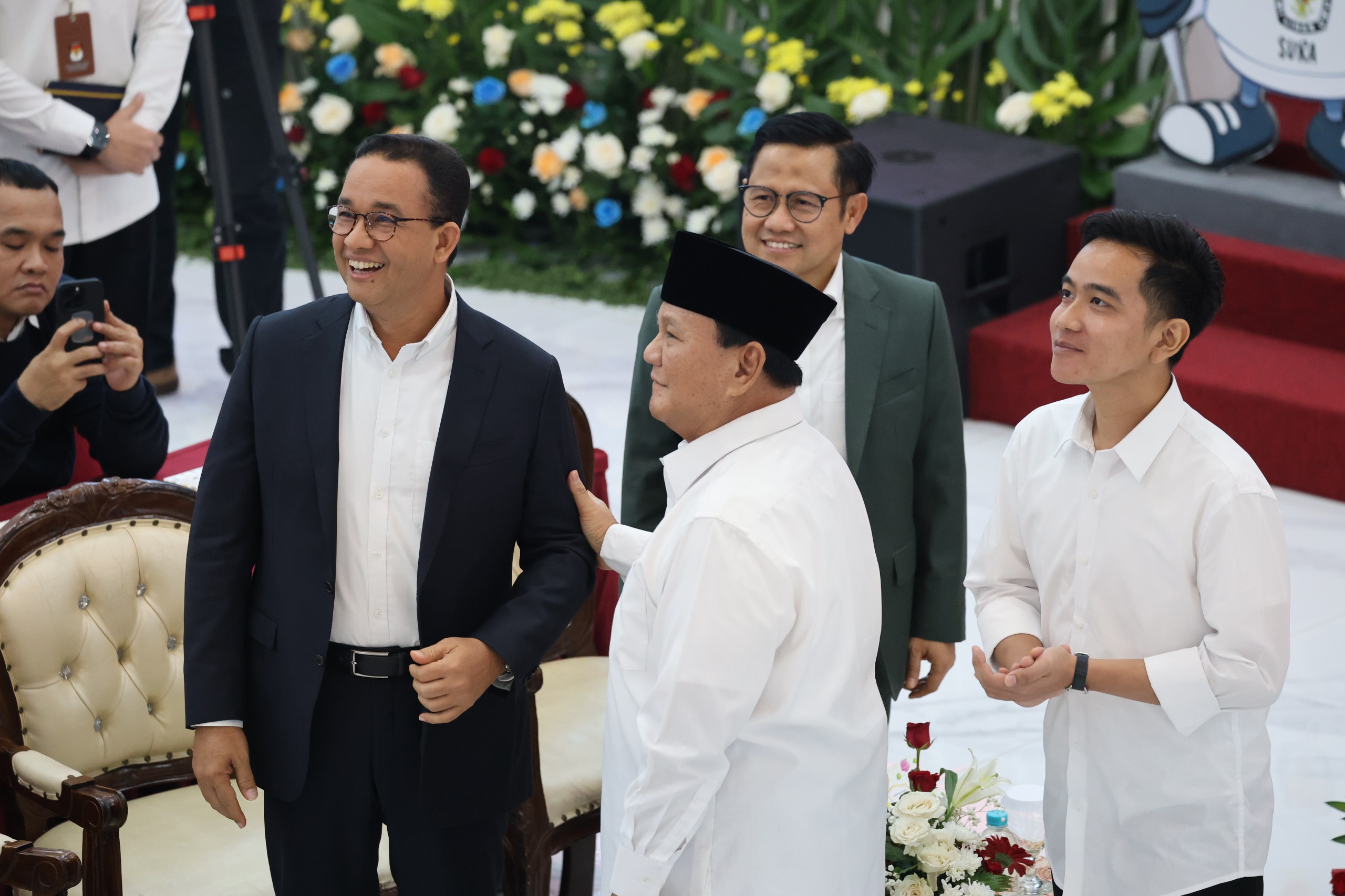 Prabowo Ditetapkan Presiden Terpilih, Ucapkan Terima Kasih dan Ajak Anies, Muhaimin, Ganjar, dan Mahfud Untuk Bersatu