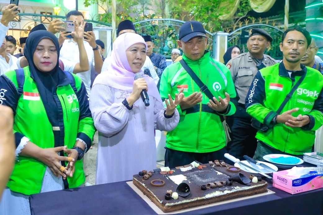 Khofifah Tutup Riyayan Lebaran Bersama 250 Ojol, Tegaskan Kepedulian untuk Pekerja Informal