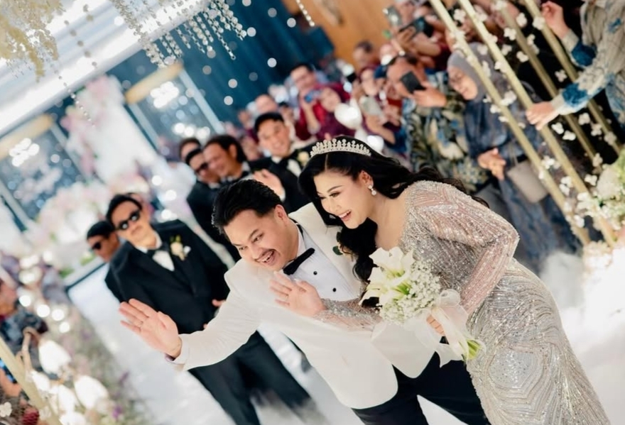 Boiyen Resmi GUGAT CERAI Rully Anggi Akbar, Lagi Hot-Hotnya Masa Bulan Madu