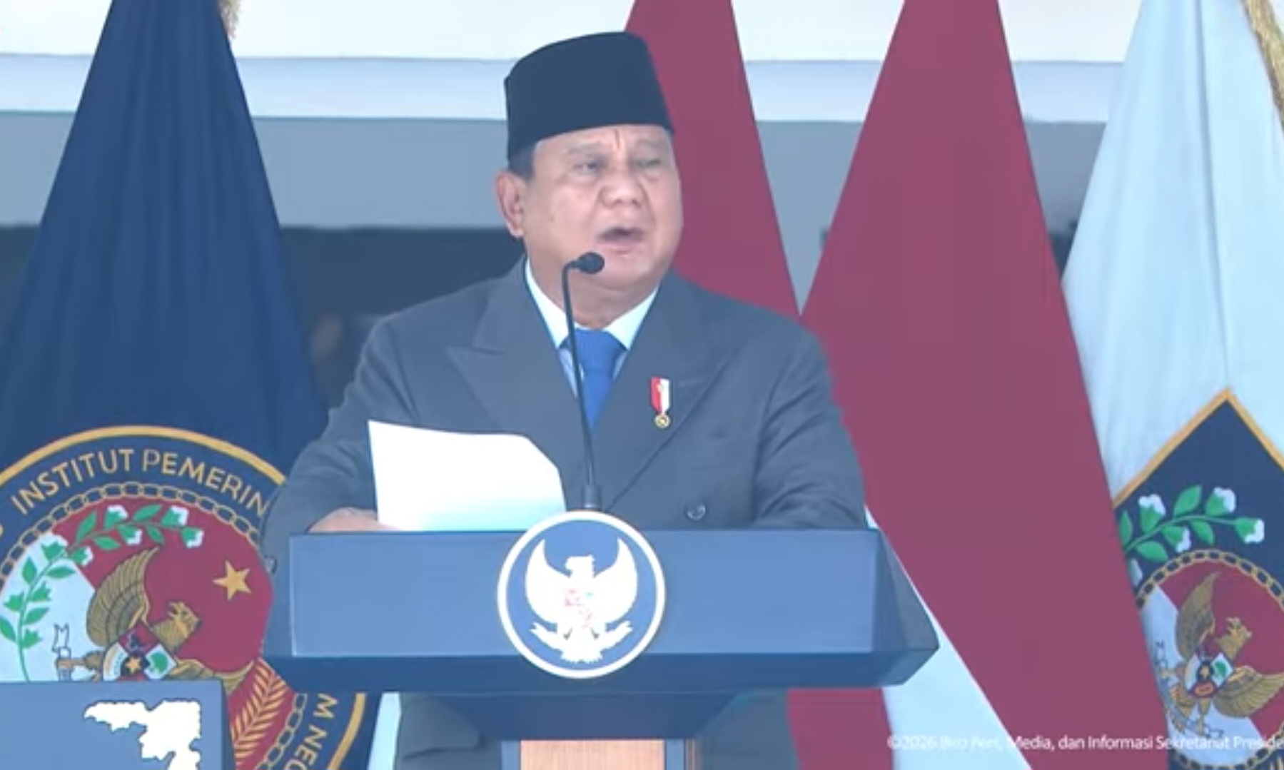 Lantik 1.204 Pamong Praja Muda IPDN, Prabowo Ingatkan Harus Hadir Saat Rakyat Menghadapi Kesulitan