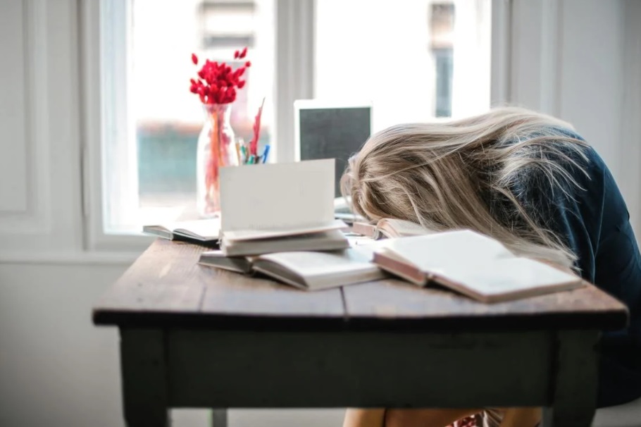 Lelah dengan Pekerjaan? Ini 5 Kegiatan Positif yang Dapat Mengurangi Stres