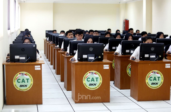 Covid-19 Melandai, Honorer Nakes Merasa Dilupakan